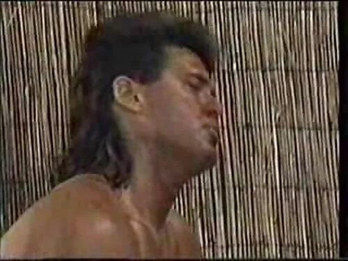 Кльощава блондинка с ...