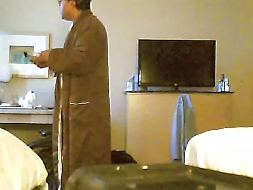 Брюнетката хермафрод ...