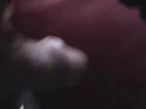 Чука две млади лесби ...