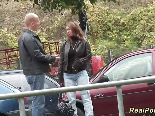 18-годишната Ема Мей ...