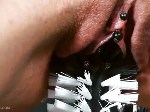 Младата ездачка бърз ...